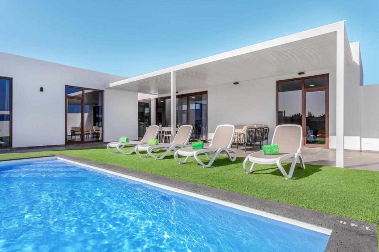 Villa Ponzos Triquivijate