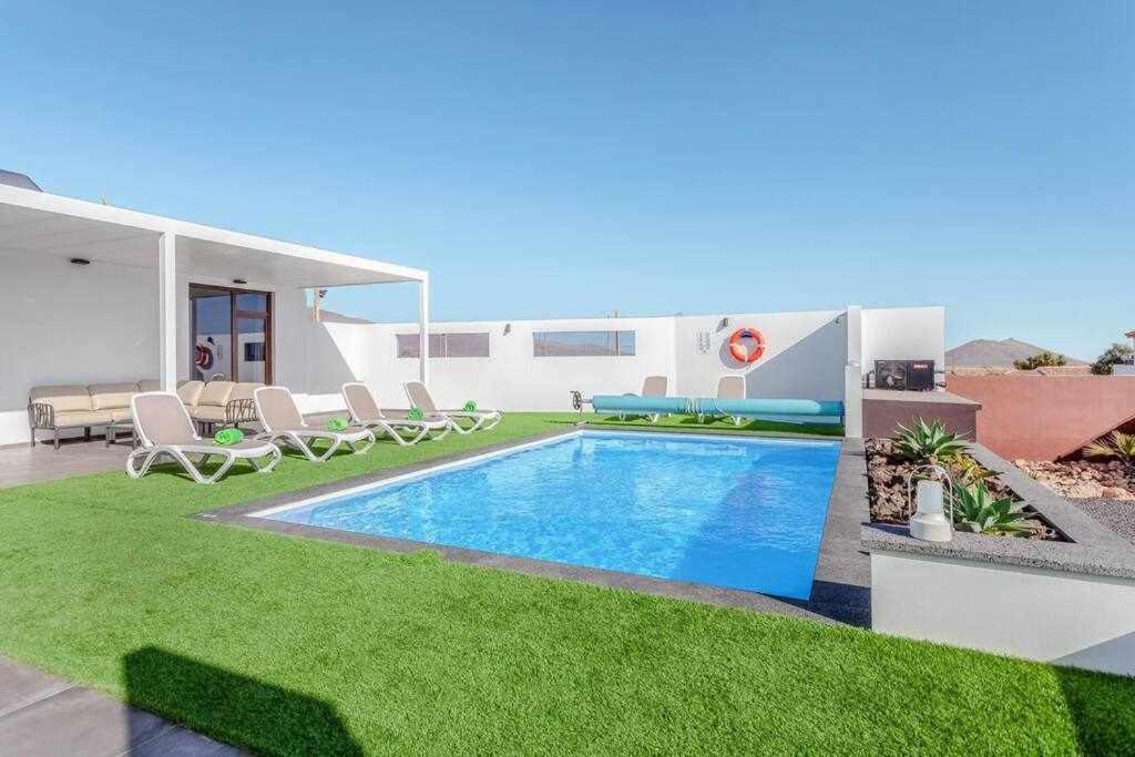 Ponzos Independiente Y Privado Villa